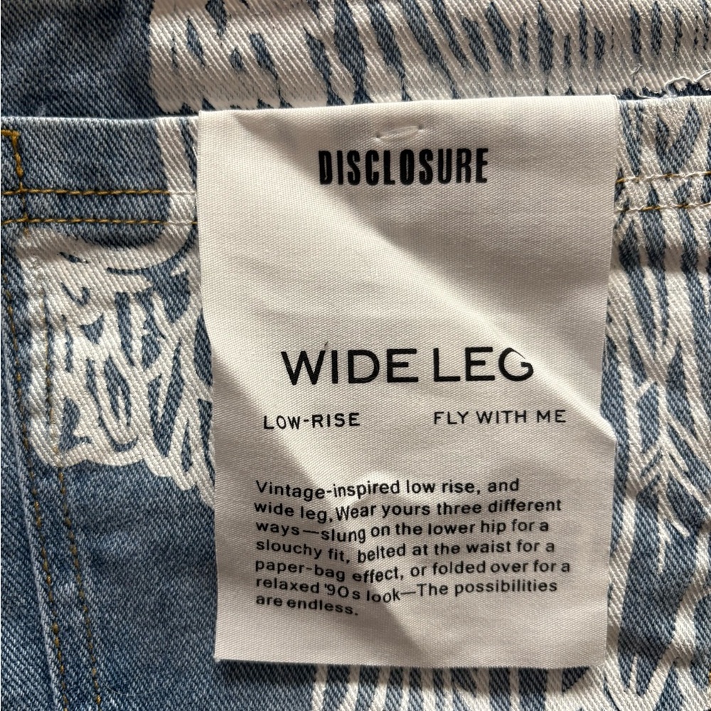 Disclosure Women Sz 28 Wide Leg Fly with Me Lt. Blue Jeans with Angel Wing Back - Picture 8 of 11